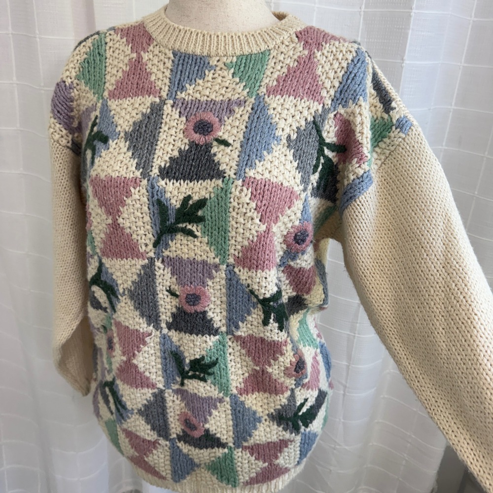 The Villager Vintage Floral Geometric Chunky Knit Sweater Cream Pastel Medium